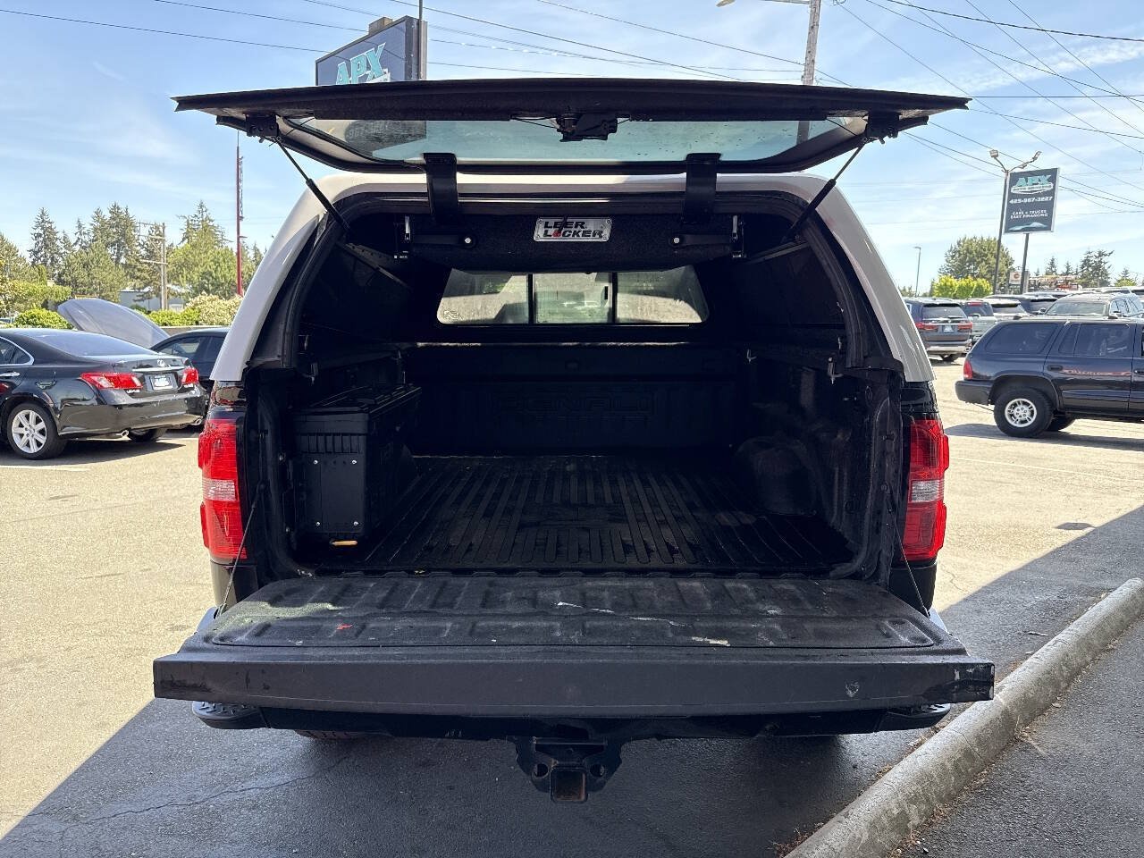 Used 2019 GMC Sierra 2500 Denali w/ Duramax Plus Package AWD/4WD image 6