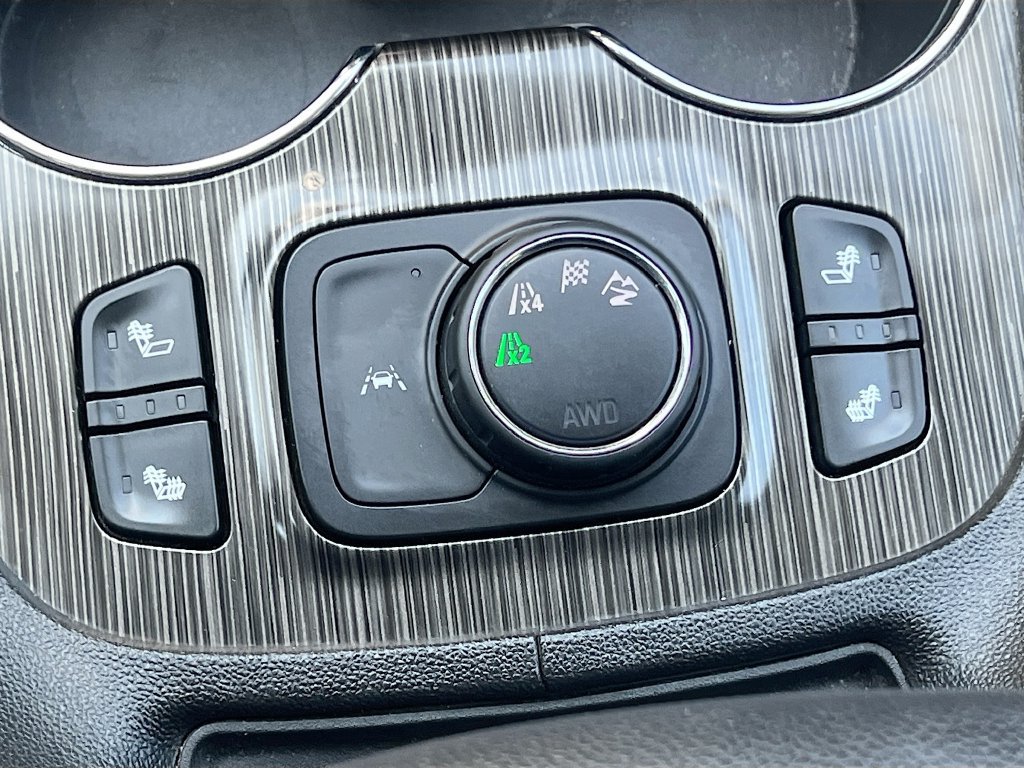 Used 2023 GMC Acadia SLT AWD/4WD image 21