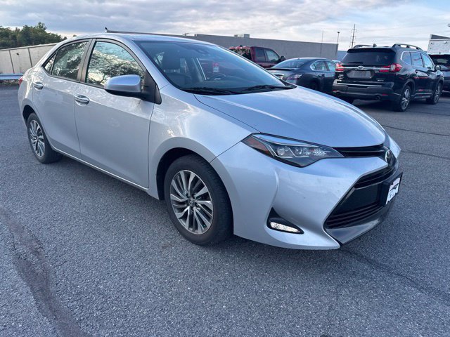 Used 2019 Toyota Corolla XLE FWD image 3