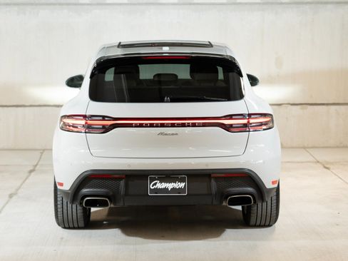 Certified 2026 Porsche Macan AWD/4WD image 6