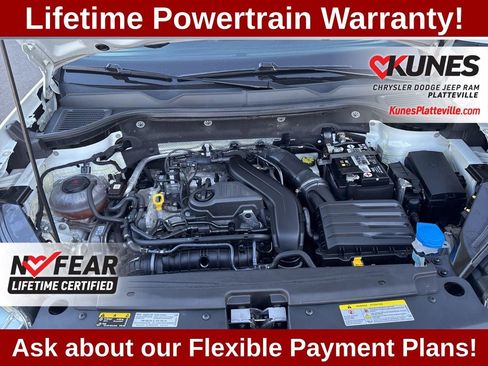 Used 2023 Volkswagen Taos SEL image 28