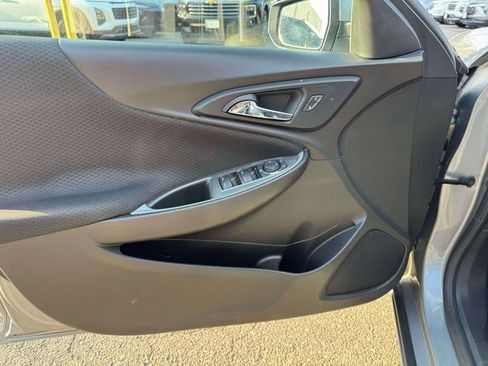 Used 2023 Chevrolet Malibu LT FWD image 18