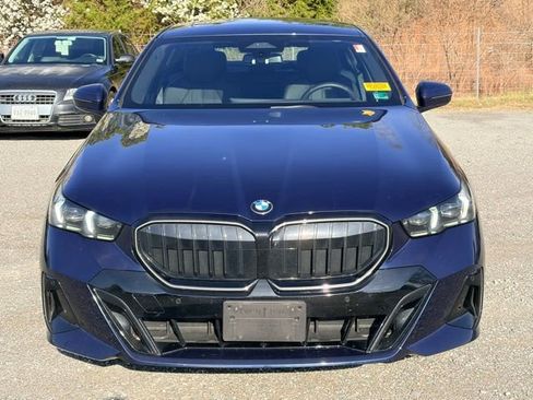 Used 2024 BMW 530i xDrive 530i xDrive w/ M Sport Package image 2