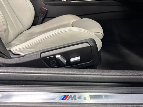Used 2016 BMW M4 Convertible RWD image 29