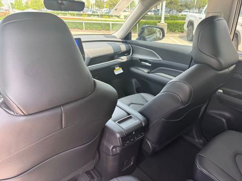 New 2026 Toyota Grand Highlander AWD image 20
