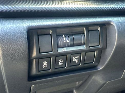 Used 2023 Subaru Crosstrek 2.0i Premium image 12