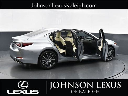 Certified 2022 Lexus ES 350 w/ Premium Package FWD image 26