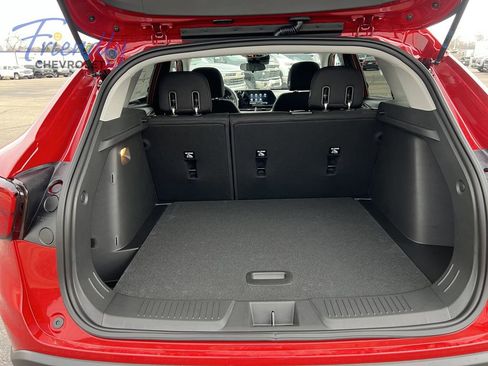 New 2026 Chevrolet Trax LS w/ LS Convenience Package FWD image 10
