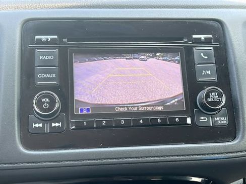 Used 2018 Honda HR-V LX image 29