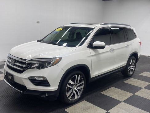 Used 2018 Honda Pilot Elite image 1