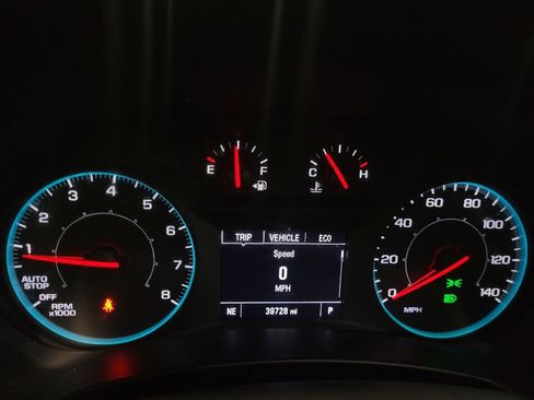 Used 2021 Chevrolet Equinox LS w/ LS Convenience Package image 23