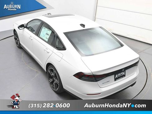 New 2026 Honda Accord SE image 28