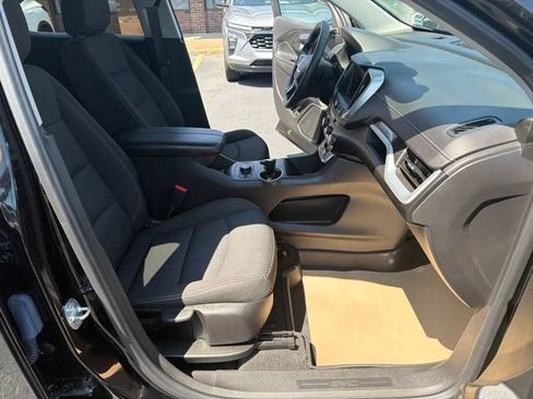 Certified 2023 GMC Terrain SLE w/ Driver Convenience Package FWD image 19