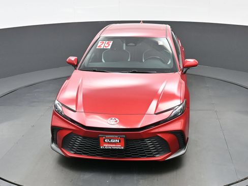 Used 2025 Toyota Camry SE FWD image 35