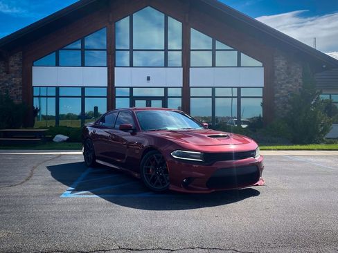 Used 2018 Dodge Charger R/T Scat Pack w/ Dynamics Package RWD image 1