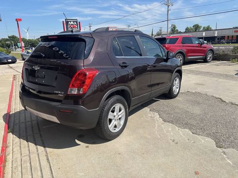 Used 2016 Chevrolet Trax LT w/ LT Convenience Package AWD/4WD image 8