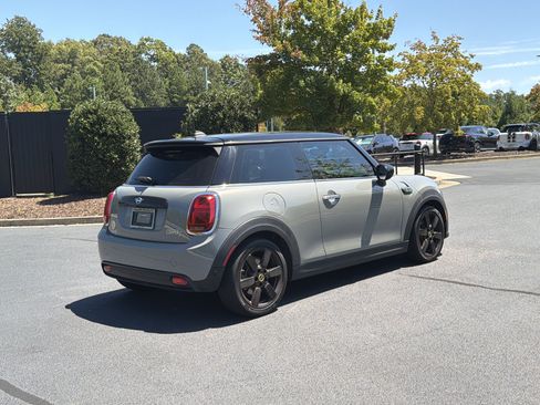 Used 2023 MINI Cooper SE FWD image 3