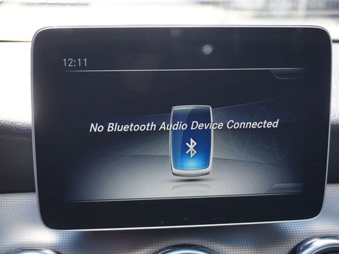 Used 2020 Mercedes-Benz GLA 250 4MATIC image 25