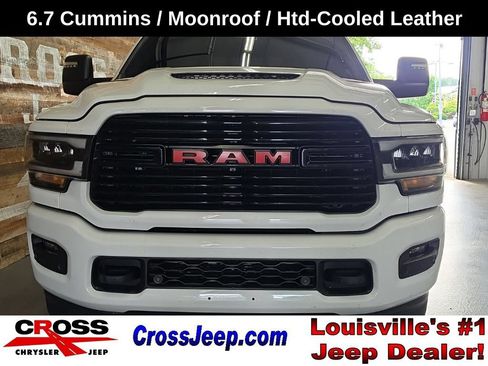 Used 2023 RAM 2500 Laramie w/ Night Edition AWD/4WD image 3