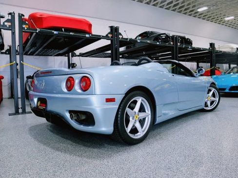 Used 2004 Ferrari 360 Spider image 10