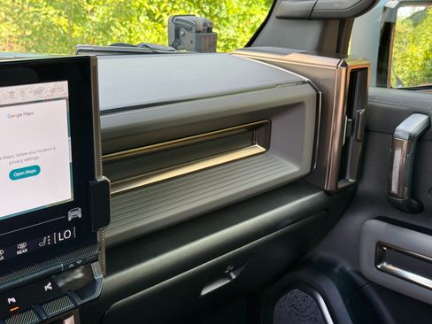 Used 2024 GMC Hummer EV 3X w/ Omega Edition AWD/4WD image 42