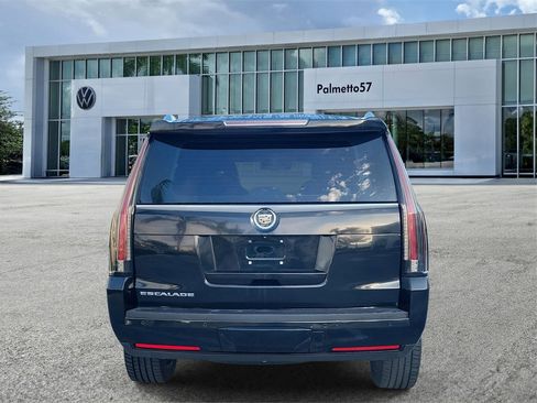 Used 2015 Cadillac Escalade Premium image 5