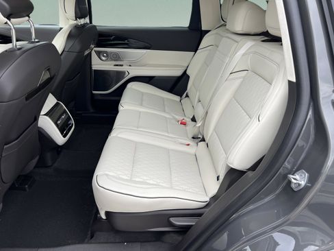 New 2026 Lincoln Nautilus Black Label AWD/4WD image 23
