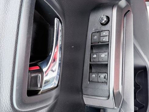 Used 2018 Toyota Tacoma TRD Off-Road w/ Technology Package image 14