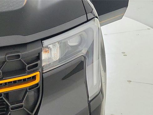 Used 2026 Ford Maverick Tremor AWD/4WD image 35