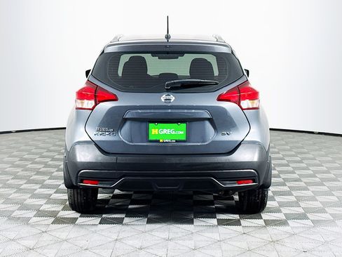 Used 2019 Nissan Kicks SV image 10