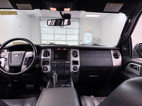 Used 2015 Ford Expedition EL Limited w/ Equipment Group 301A AWD/4WD image 30