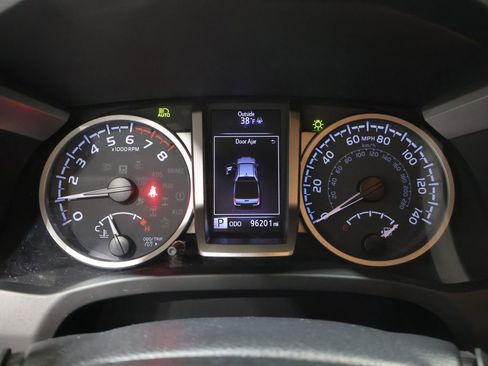 Used 2022 Toyota Tacoma SR5 w/ Technology Package AWD/4WD image 36