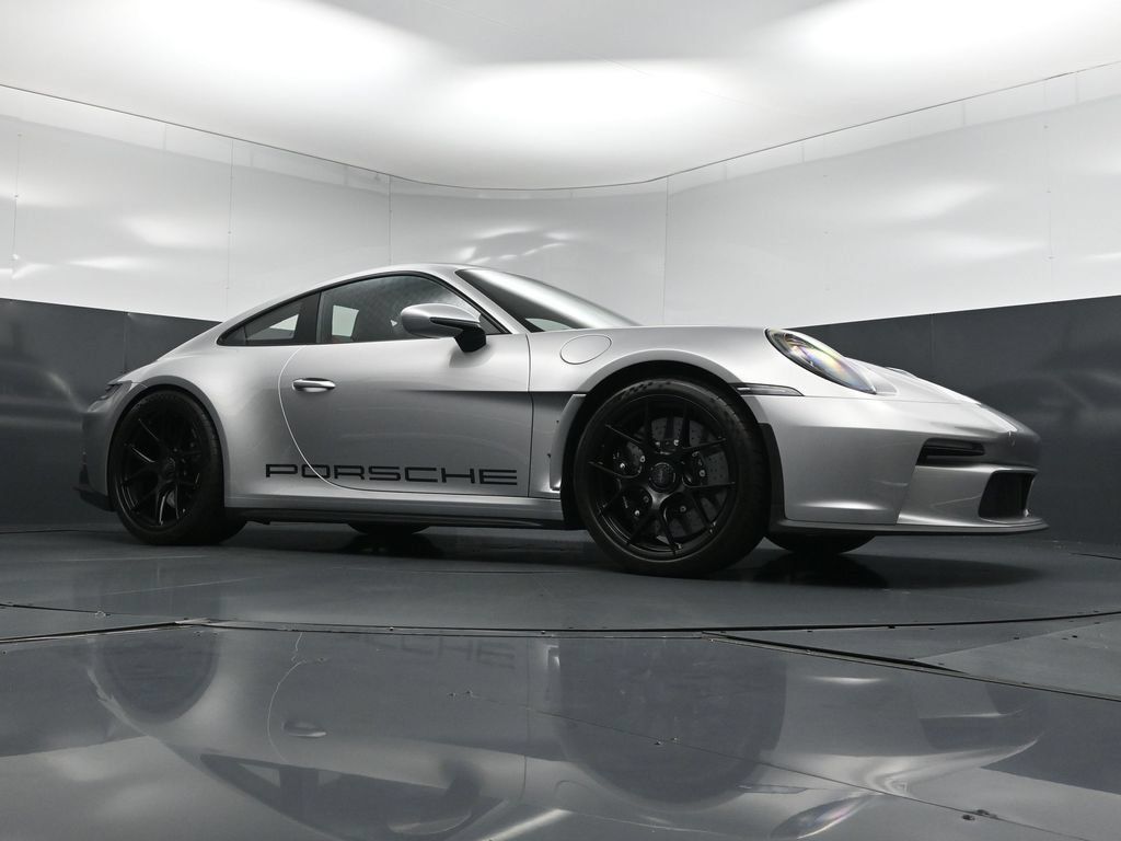 Certified 2024 Porsche 911 GT3 RS RWD image 29