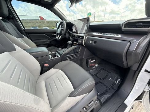 Used 2024 Toyota Tacoma TRD Sport w/ TRD Sport Upgrade Package image 15