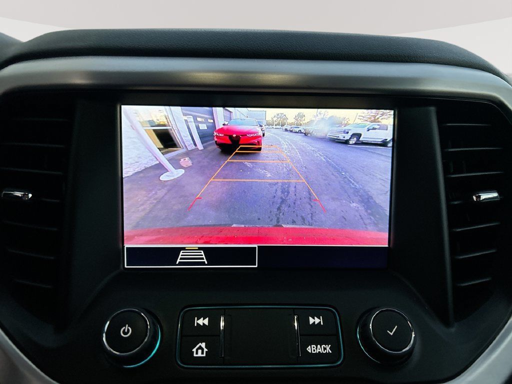 Used 2023 GMC Acadia SLE w/ Driver Convenience Package AWD/4WD image 14