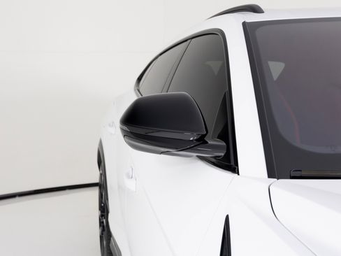 Used 2024 Lamborghini Urus S image 61