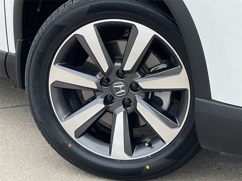 Certified 2025 Honda Pilot Elite image 10