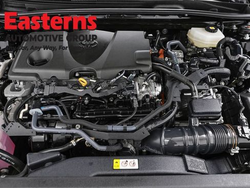 Used 2025 Toyota Camry SE FWD image 7