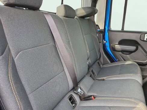 Certified 2024 Jeep Gladiator Sport image 15