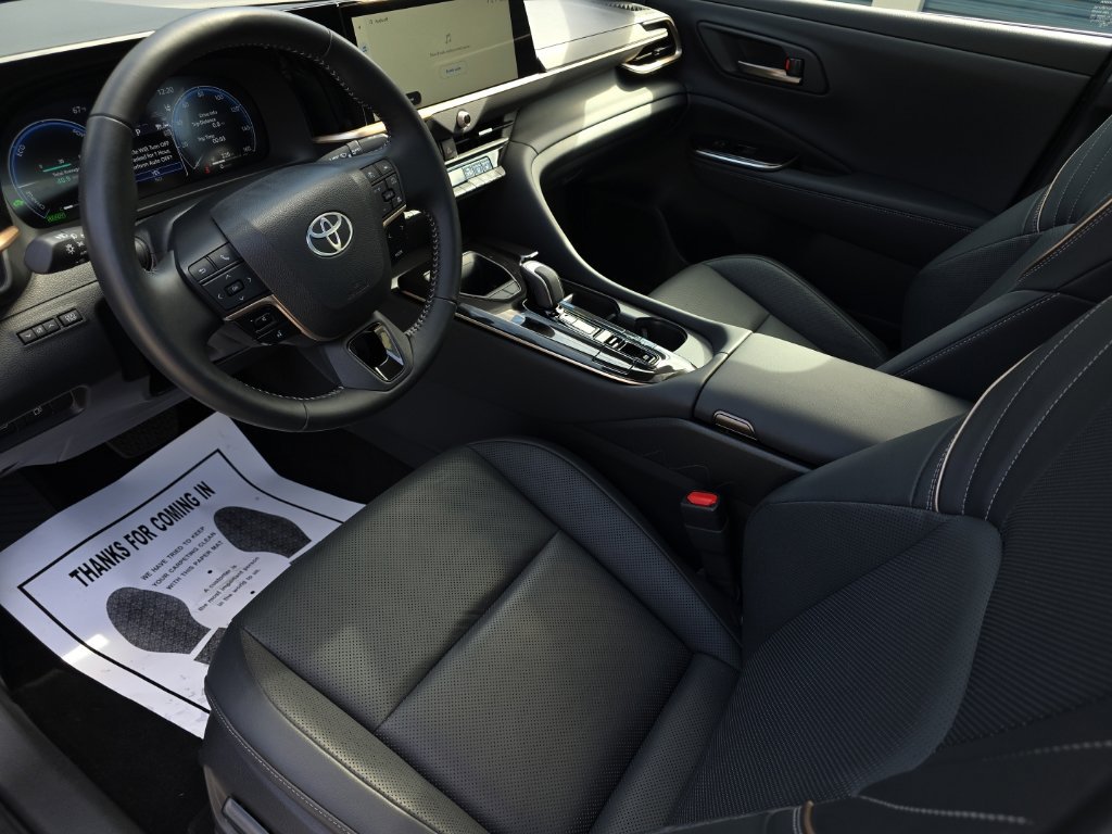 Certified 2026 Toyota Crown AWD/4WD image 11