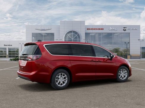 New 2026 Chrysler Voyager LX image 4