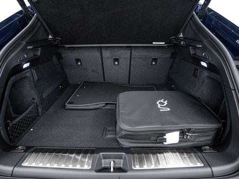 New 2025 Porsche Macan Turbo Electric image 25