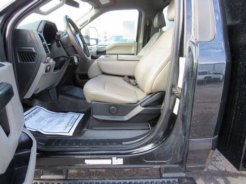 Used 2020 Ford F550 4x4 Regular Cab Super Duty image 26