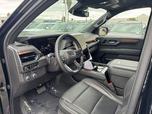 Used 2025 GMC Yukon Denali image 38