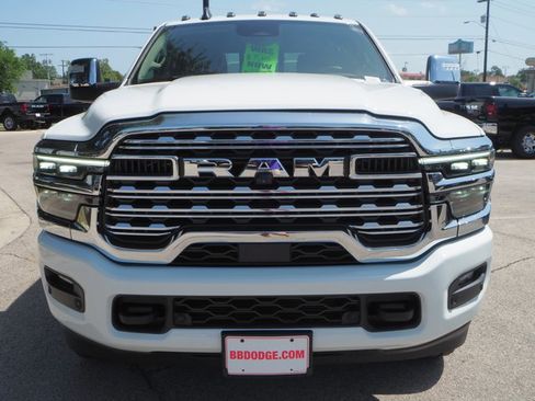 Used 2025 RAM 2500 Limited image 3