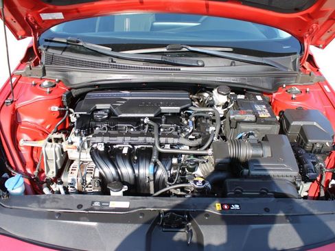 Used 2023 Hyundai Elantra SEL FWD image 31