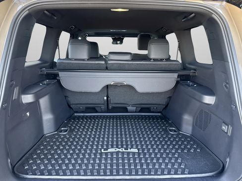 Used 2024 Lexus GX 550 AWD/4WD image 47