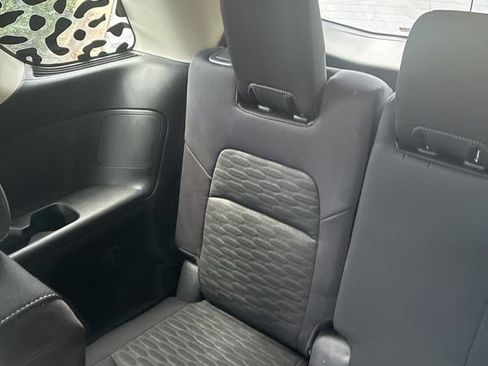 Used 2023 Nissan Pathfinder SV w/ SV Premium Package FWD image 20