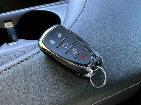 Used 2023 Chevrolet Camaro LT RWD image 30