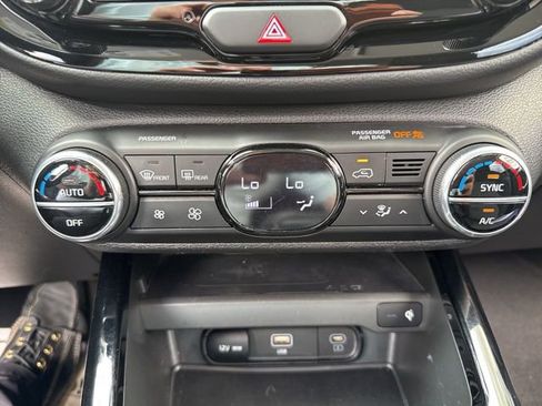 Certified 2023 Kia Soul EX image 13